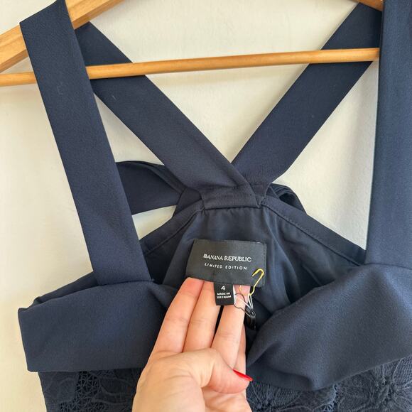 Banana Republic Bow Back Lace Sleeveless Shift Mini Dress Blue 4 NWT - Picture 5 of 9